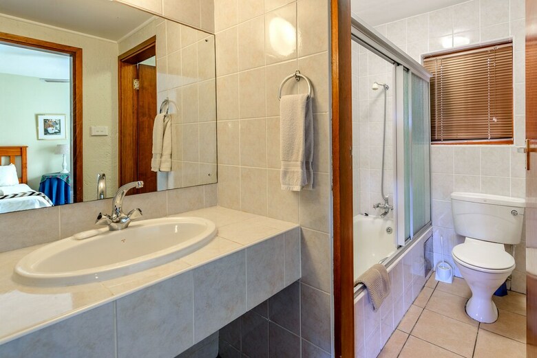 San Lameer Villa Rentals 1933