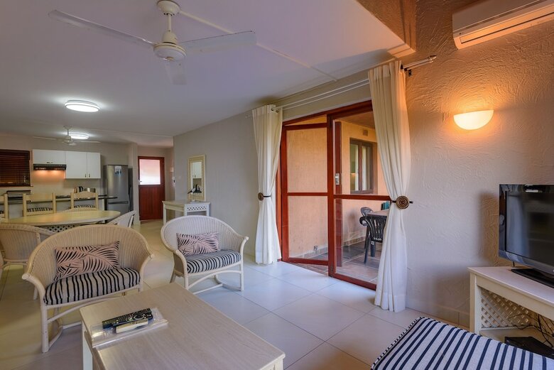 San Lameer Villa Rentals  2510