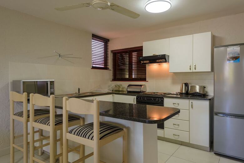 San Lameer Villa Rentals  2510