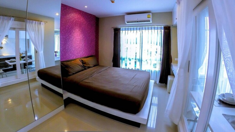 Apartamentos The Scene Phuket By Pim