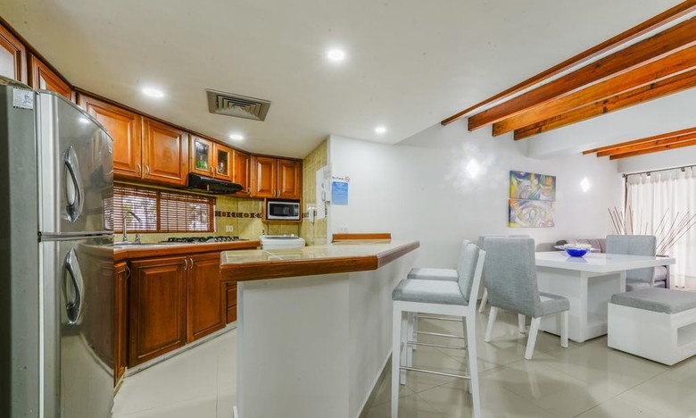 Bay Point Apartments San Andres