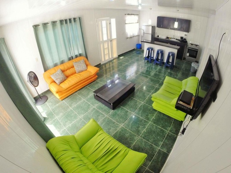 Zippy�s Sea View Apartment