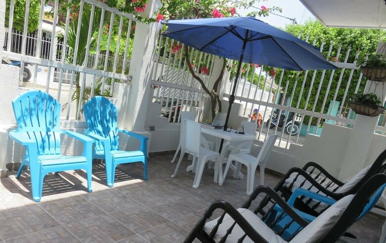 Hostal Tur�stico Colors Of The Sea