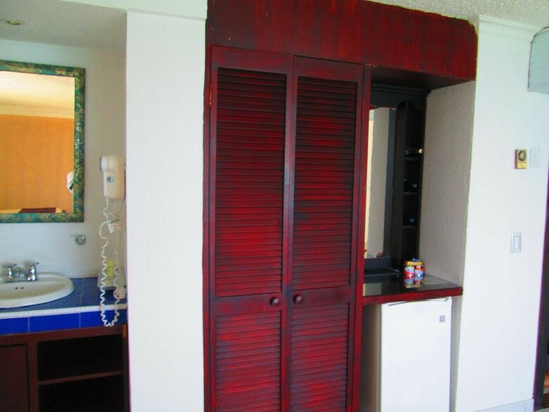 Calypso Beach Hotel