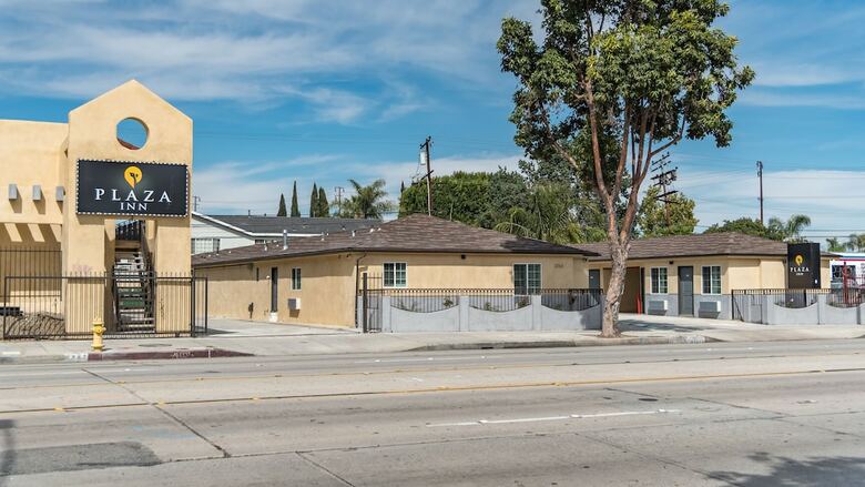 Motel Plaza Inn