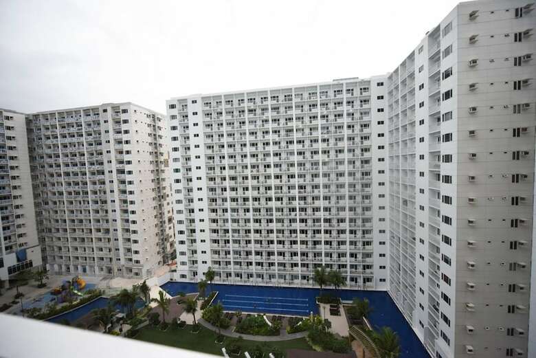 Usp Suites At Shore Residences