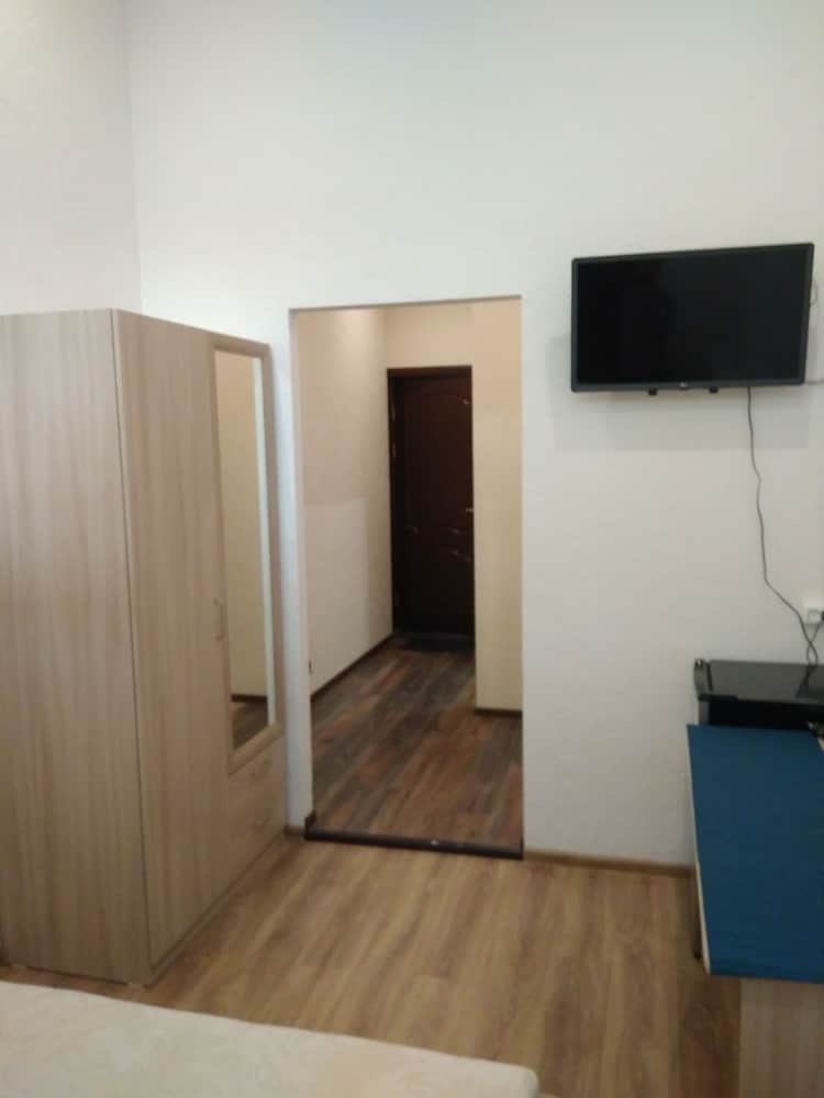 Mini-hotel U Politehnicheskoi