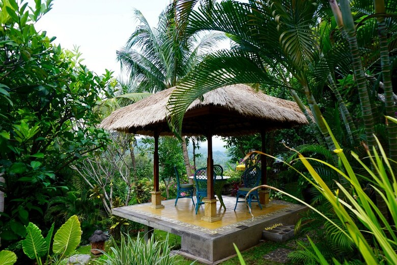 Bed & Breakfast Gunung Paradis Retreat