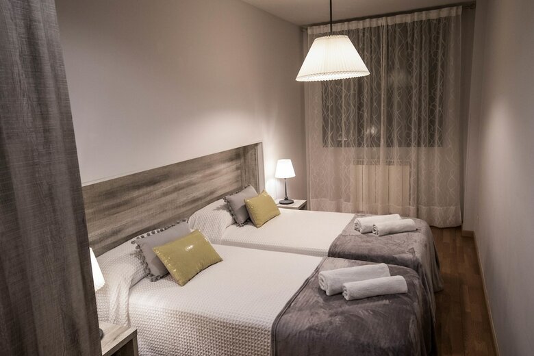Apartamentos Tudela Balc�n de B�rdenas