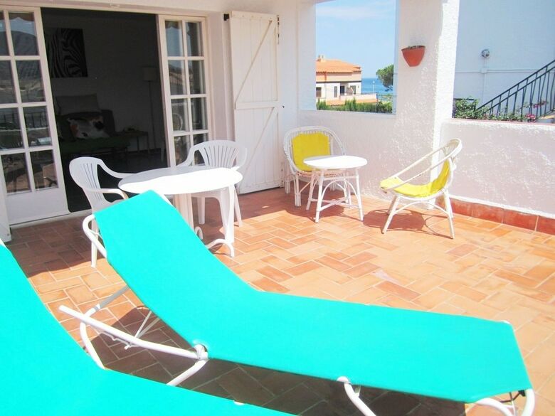 Apartamentos Atico Cerca de La Playa En Llan�a - 1096