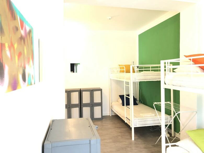 Hotel Surfer's Den Ericeira