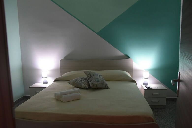 Bed & Breakfast Charm Airport