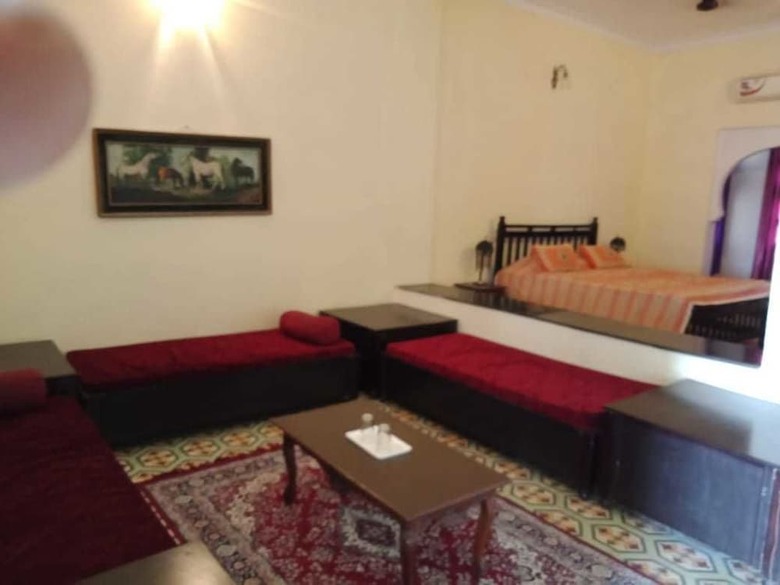 Hotel Bassi Fort