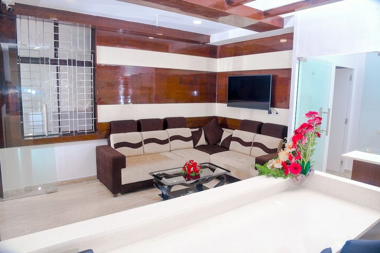 Hotel Blue Ocean Residency