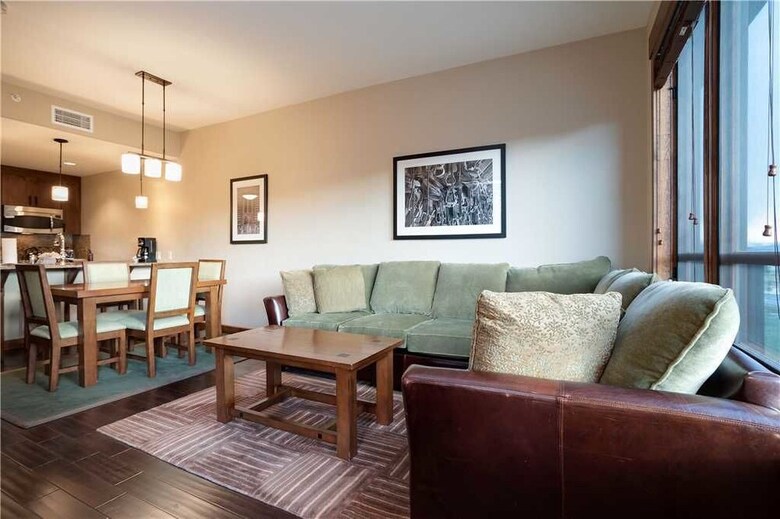 Trailhead Lodge 4106