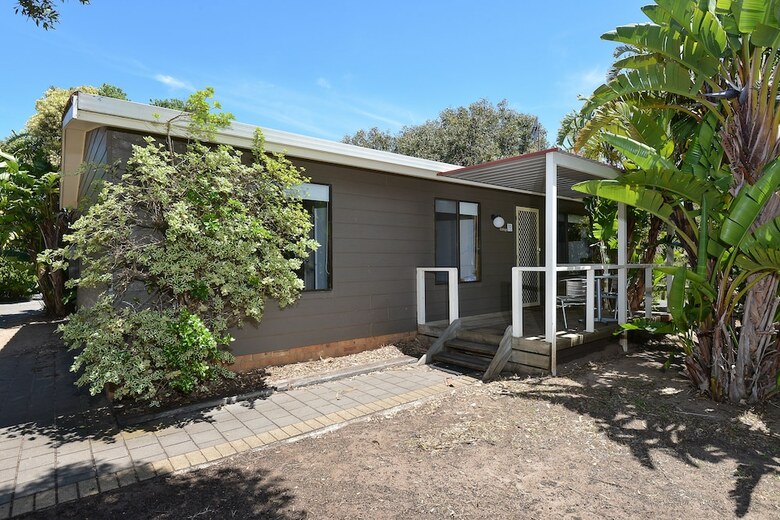 Cabana Port Elliot Holiday Park