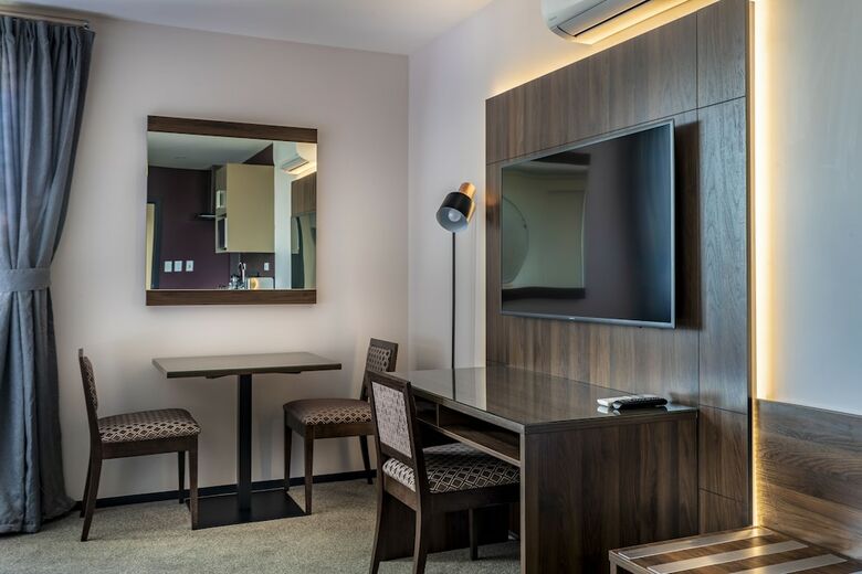 Hotel Leroy Suites Albany