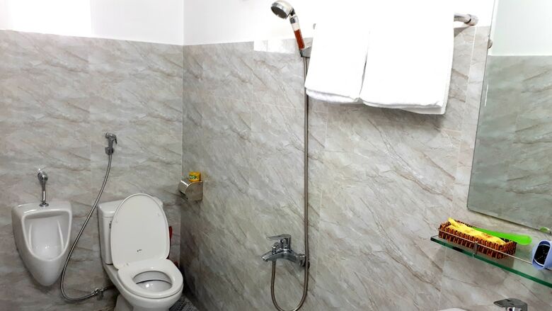 Hotel Pham Hung House