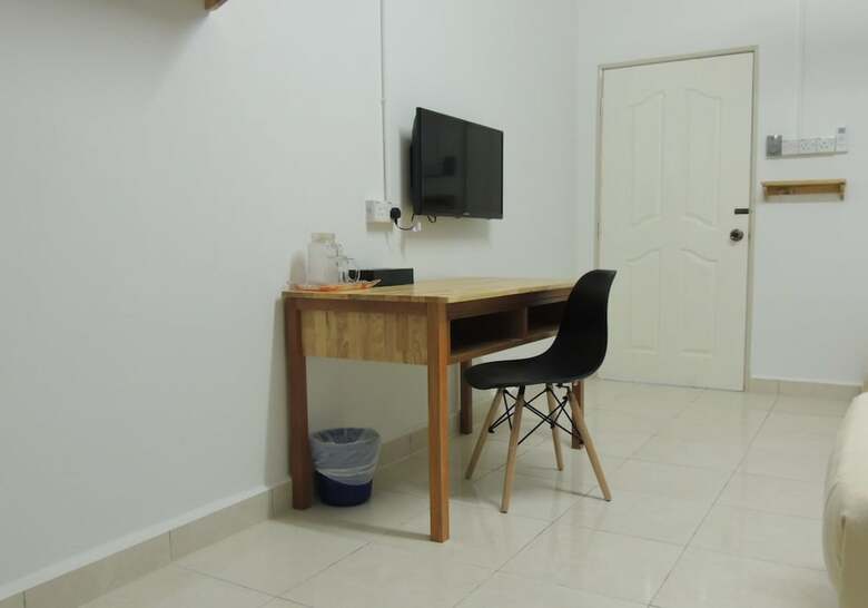 Hostal Perintis Motel Kuah - Hostel