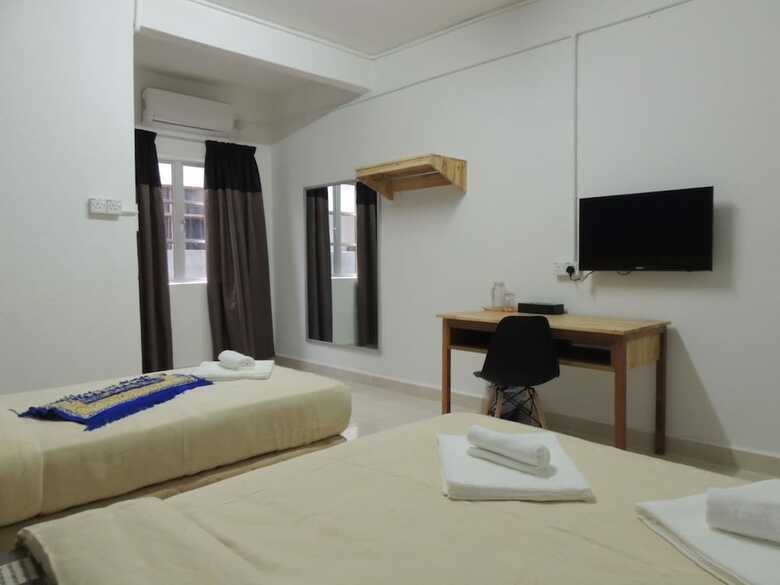 Hostal Perintis Motel Kuah - Hostel