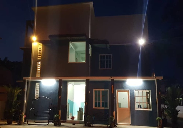 Hostal Perintis Motel Kuah - Hostel