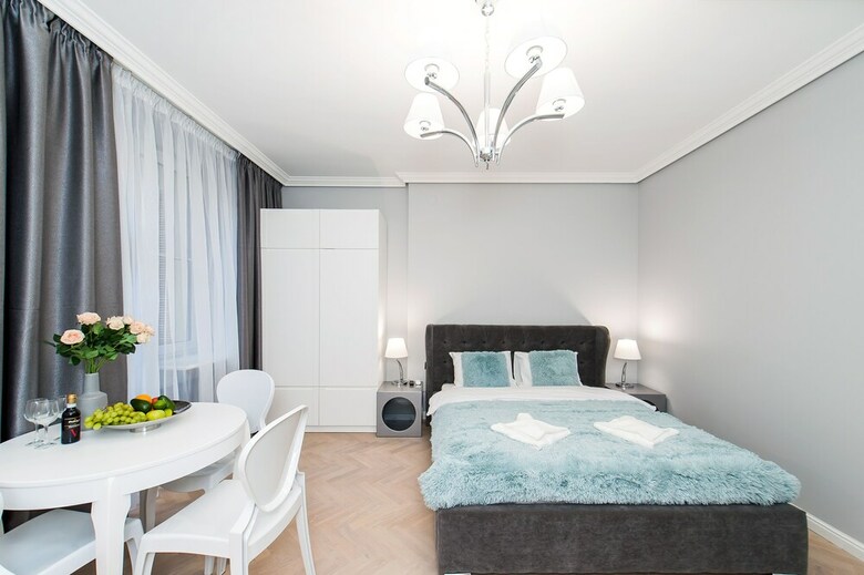 Noble Apartments