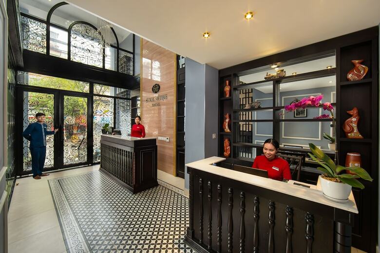 Shining Boutique Hotel And Spa