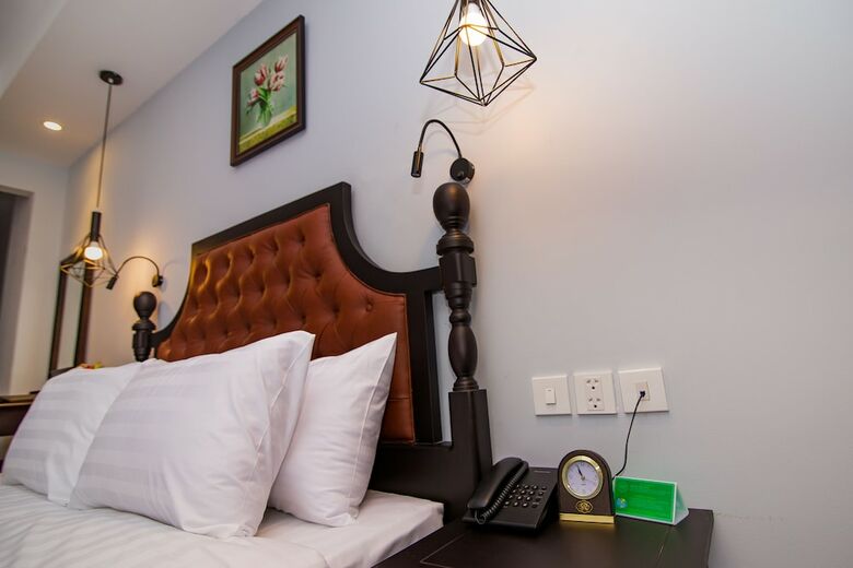 Shining Boutique Hotel And Spa