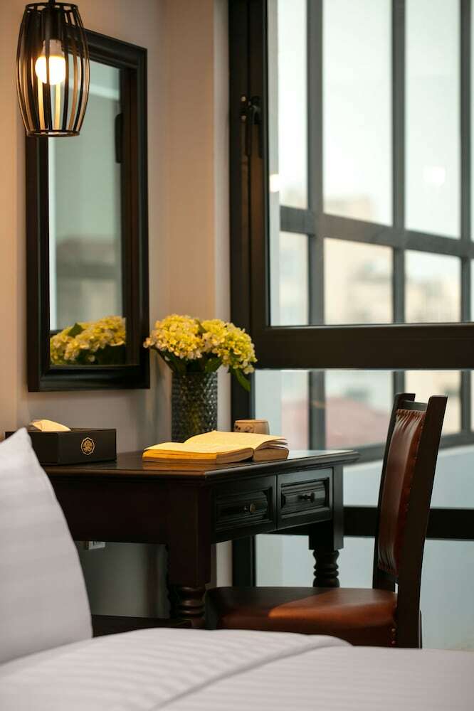 Shining Boutique Hotel And Spa