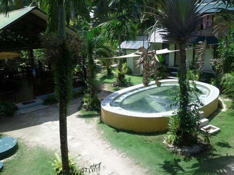 Hotel Point 303 Surf Resort