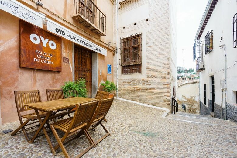 Apartamentos Palacio Conde de Cabra