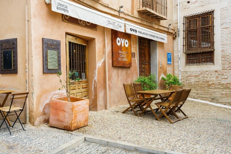 Apartamentos Palacio Conde de Cabra