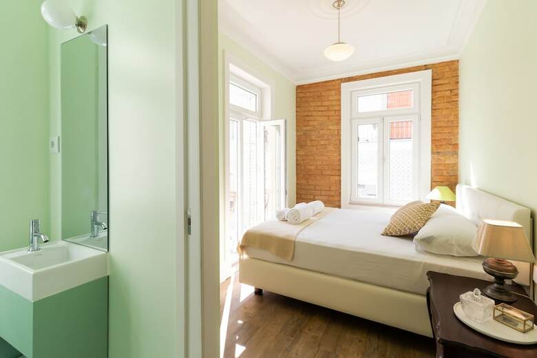 Hotel 1898 Home & Suites