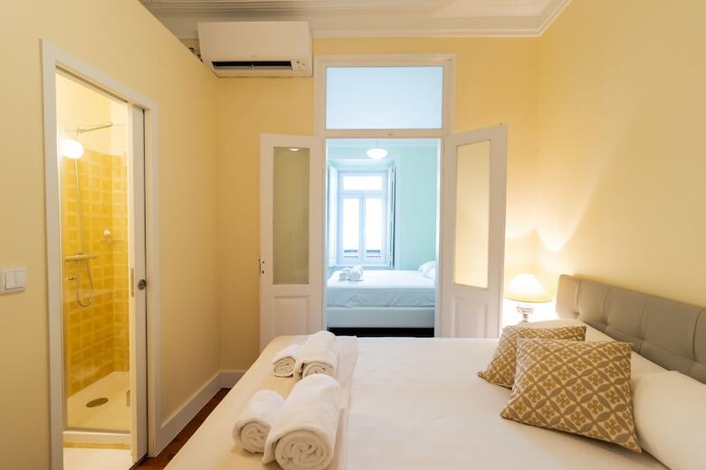 Hotel 1898 Home & Suites