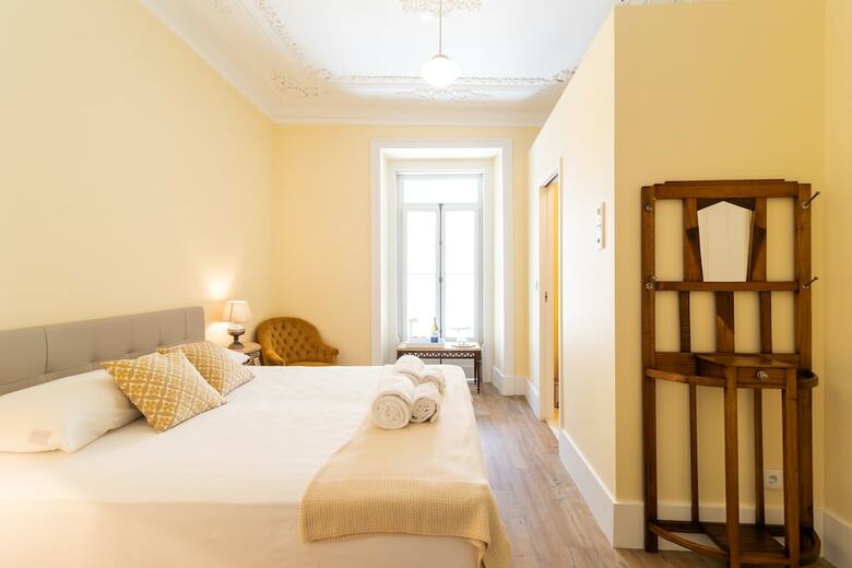 Hotel 1898 Home & Suites