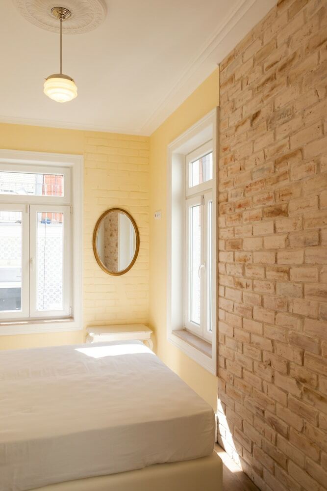 Hotel 1898 Home & Suites
