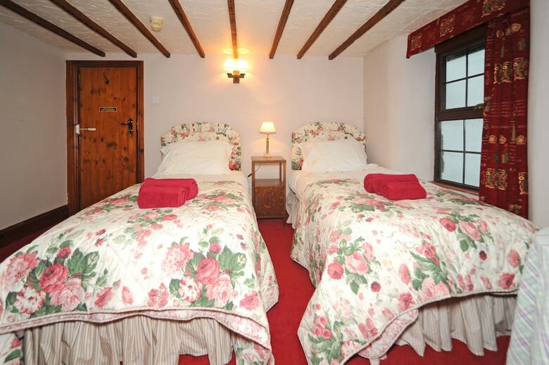 Posada The West Country Inn
