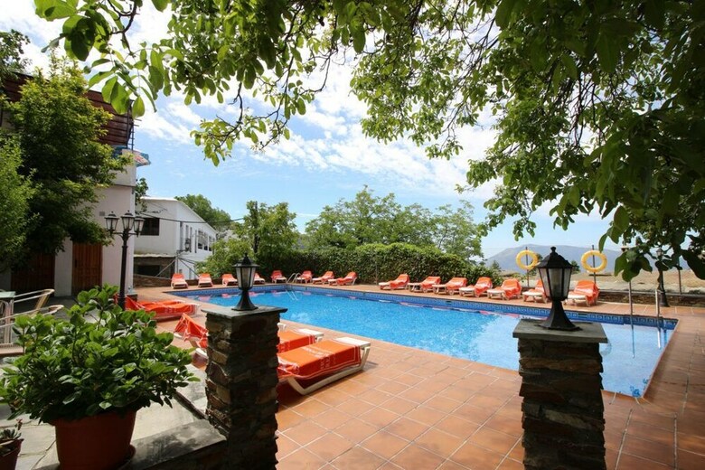 Apartamentos Poqueira