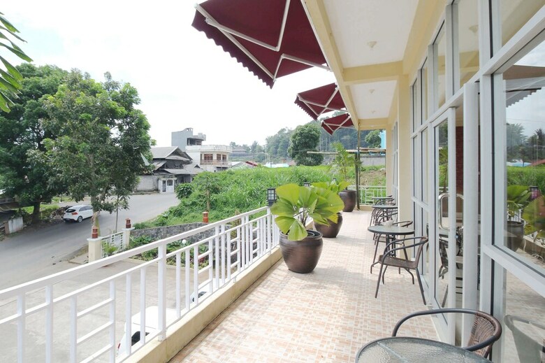 Hotel Airy Terminal Beriman Tomohon