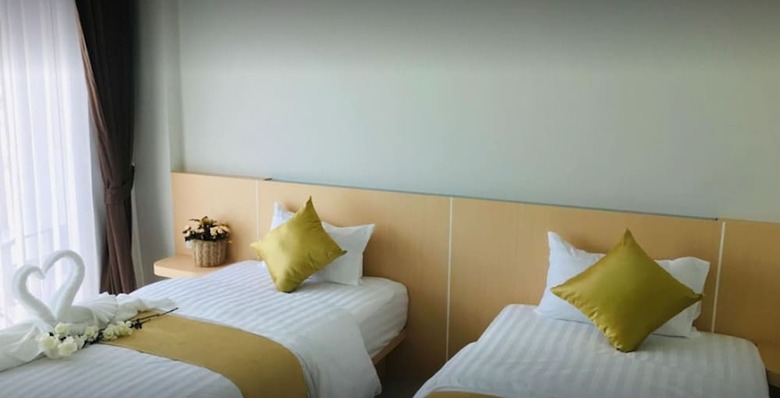 Hotel The Beach At Klong Muang