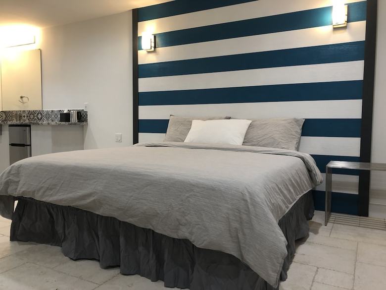 Hotel Retreat At Crystal Manatee
