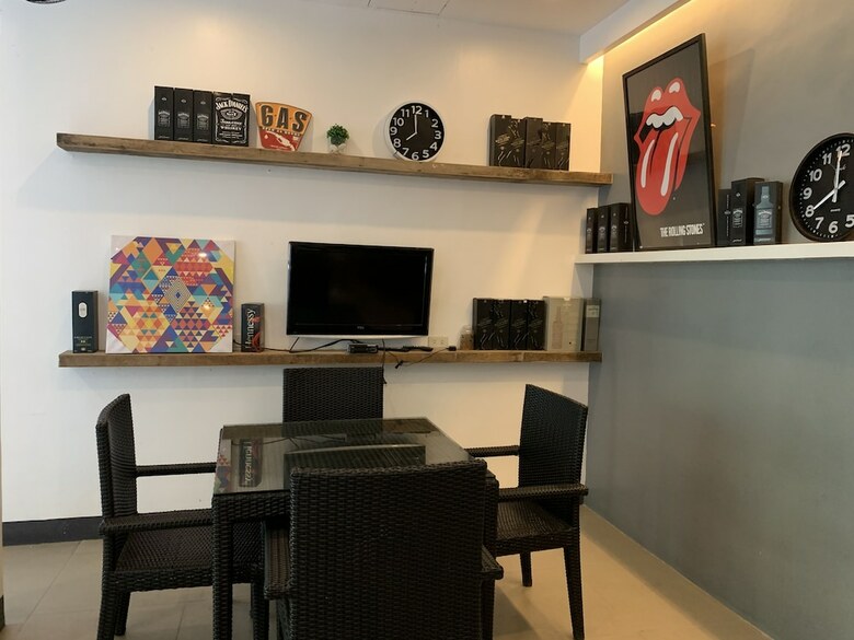 Hotel Anton's Loft Designer Resort Pansol