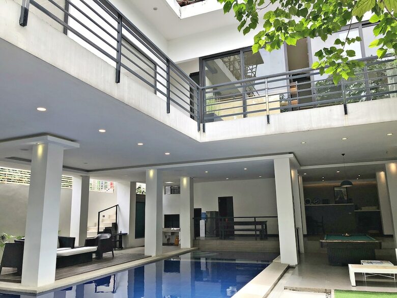 Hotel Anton's Loft Designer Resort Pansol
