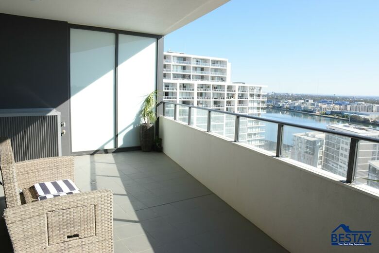 Apartamentos Designer Waterfront Home  Sh1206