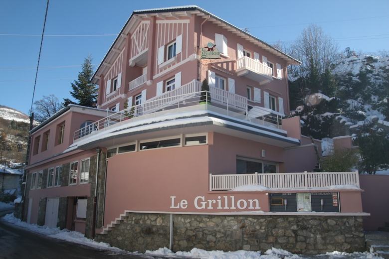Hotel H�tel Le Grillon