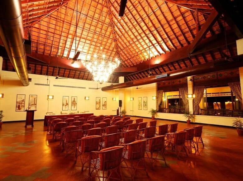 Hotel Abad Whispering Palms