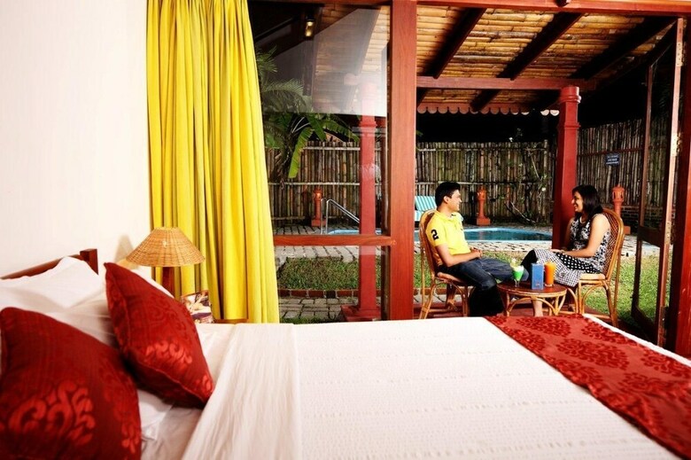 Hotel Abad Whispering Palms