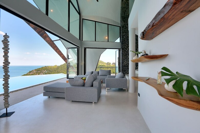Villa Moonshadow