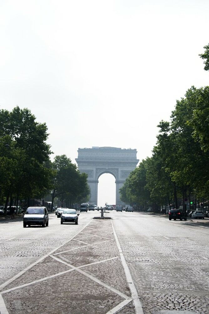 Apartamento Contemporary Near Arc de Triomphe