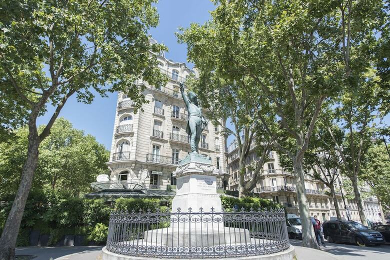 Apartamento Luxembourg Gardens Hideaway